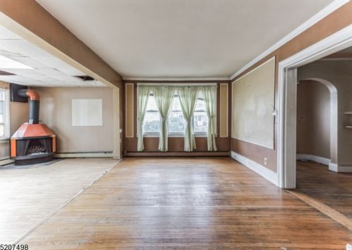 105 Brinkerhoff St, Ridgefield Park NJ  07660-1905 exterior