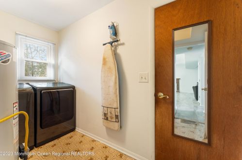 922 Morris Ave, Lakewood NJ  08701-5521 exterior