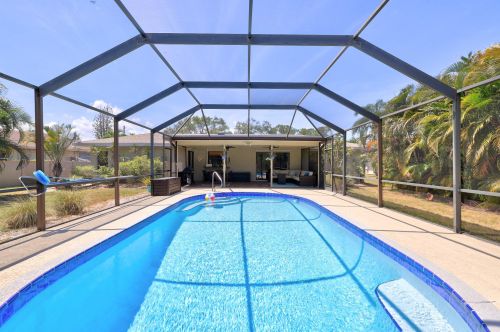 1240 Palm Beach Rd, Fort Pierce, FL 34952-5317