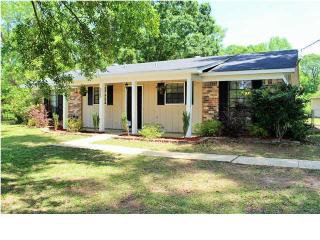 3043 Villa Dr, Mobile, AL 36695-9717