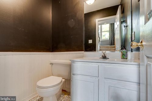 6404 Forest Grove Dr, Fredericksburg VA  22407-6344 exterior