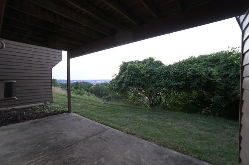 5010 Nob Hl Dr, Newport KY  41075-4096 exterior