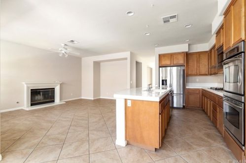 28926 Kennebunk Ct, Temecula CA  92591-7534 exterior