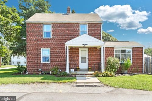 124 Forrest Ave, Shrewsbury, PA 17361-1318