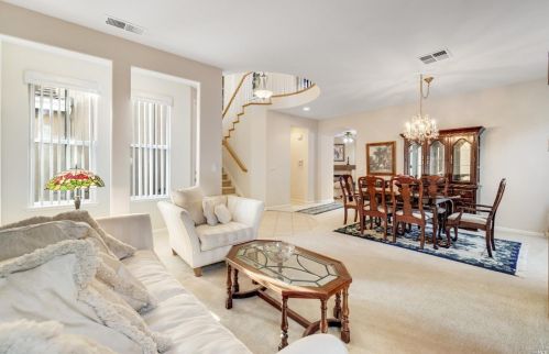 1409 Birdie Dr, Windsor CA  95492-8717 exterior