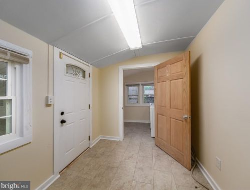 9204 Dahlgren Rd, Owens VA  22485-3508 exterior