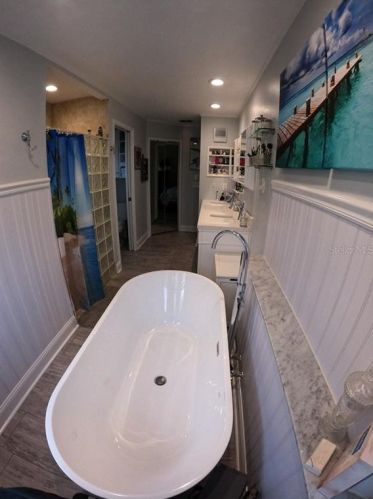 801 Live Oak Ave, Saint Petersburg FL  33703-3177 exterior