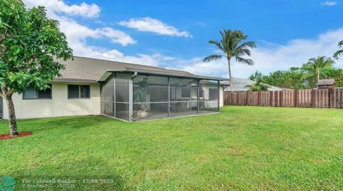 333 27th Ave, Delray Beach FL  33445-4401 exterior