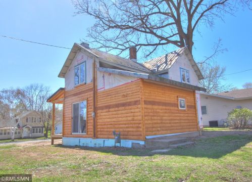 411 Main St, Dumfries, MN 55981-1426