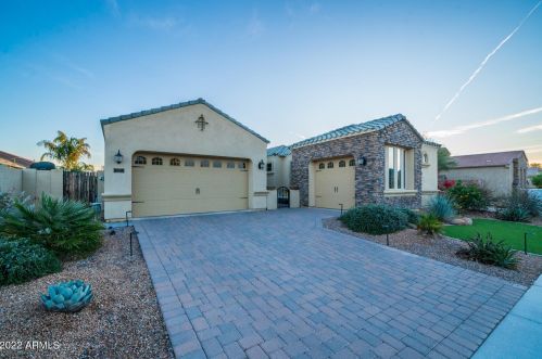 225 Mead Dr, Chandler, AZ 85249