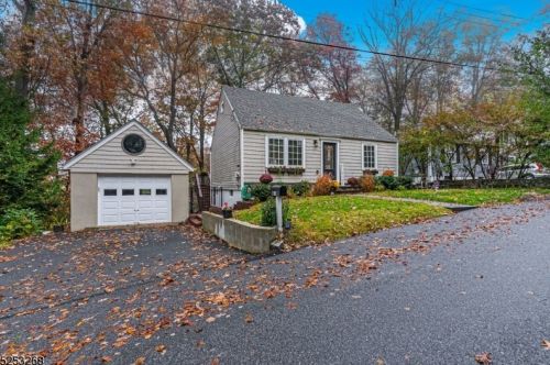 45 Longview Trl, Parsippany NJ  07834-2039 exterior