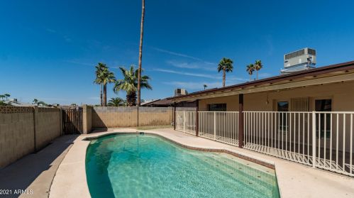15036 38th Ave, Phoenix AZ  85053-4513 exterior