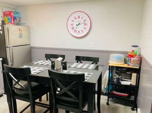 135 Clubvue Dr, Pittsburgh PA  15122-1923 exterior