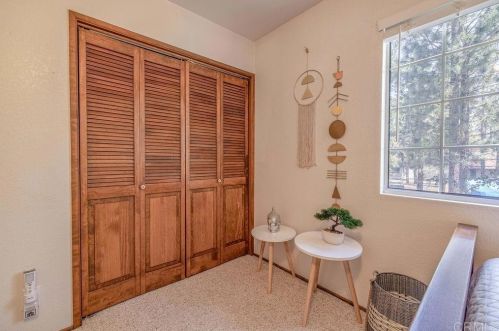 552 Division Dr, Big Bear City CA  92314-9649 exterior