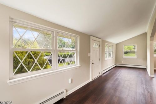 38 Falcon Dr, Mount Olive, NJ 07828-2657