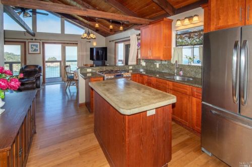 9500 Brewery Gulch Rd, Mendocino CA  95460-9016 exterior