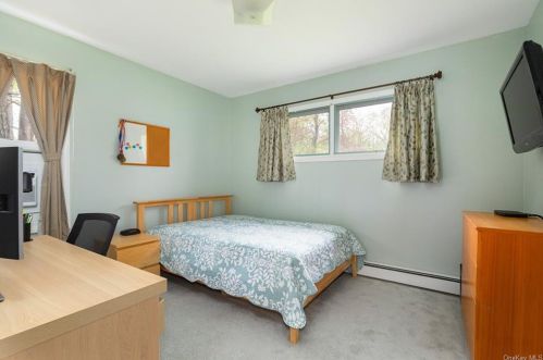 52 Timberline Dr, Poughkeepsie NY  12603-5546 exterior