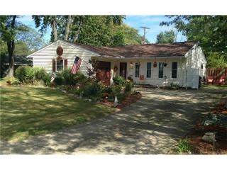 340 Rowan Dr, Berea, OH 44017-1045