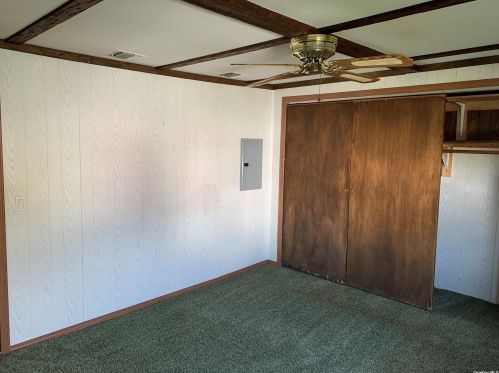 751 7th St, North Lindenhurst NY  11757-5511 exterior