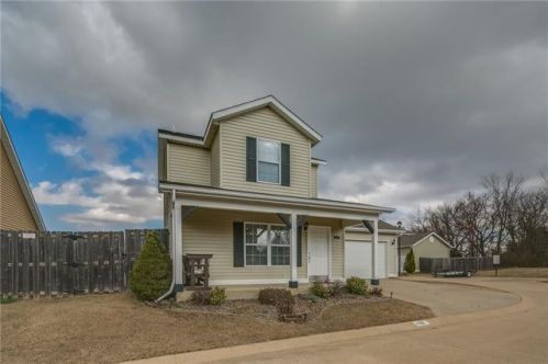 4321 Cottage St, Fayetteville, AR 72704-7907