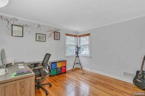 405 Alpine Ter, Ridgewood NJ  07450-1403 exterior