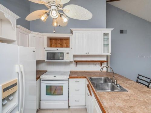 3731 Cheltenham Dr, Palm Harbor FL  34684-4512 exterior