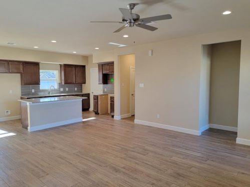 1430 Ladelle St, Dinsmore TX  77488-3428 exterior