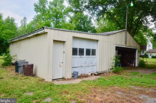 1823 Harvey Straughn Rd, Blackbird DE  19734-9646 exterior