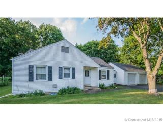 26 Wall Rd, Guilford, CT 06437-1603