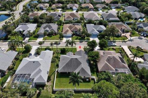 3966 9th Ln, Vero Beach FL  32960-6123 exterior