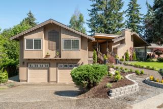 2620 181 Ave, Redmond WA  98052-5938 exterior