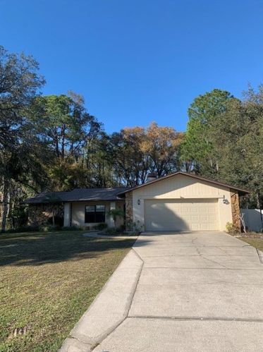 9415 Alvernon Dr, New Port Richey, FL 34655-1601