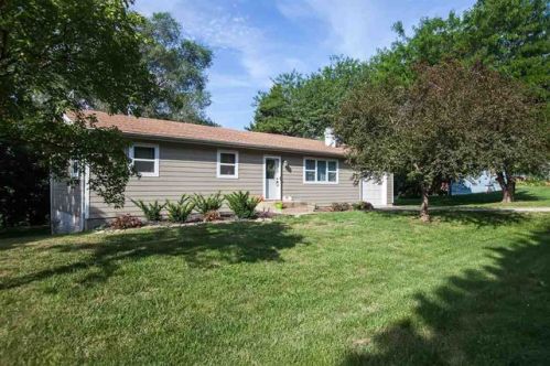 7209 Neef Dr, Manhattan KS  66503-9725 exterior