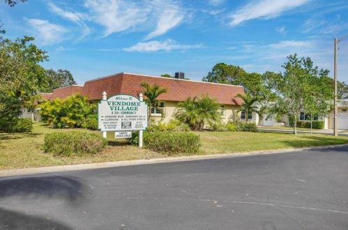 6885 Lafayette, Pinellas Park, FL 33781-1157