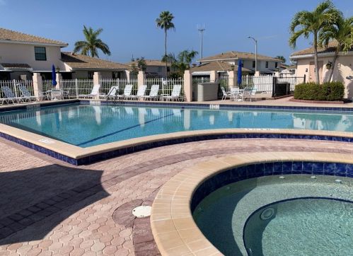 130 Clyburn St, Marco Island, FL 34145-4683