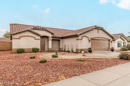 13321 Cottonwood St, Sun City, AZ 85374-5447