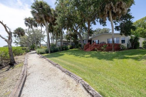 729 Navigators Way, Edgewater FL 32141-5924 exterior