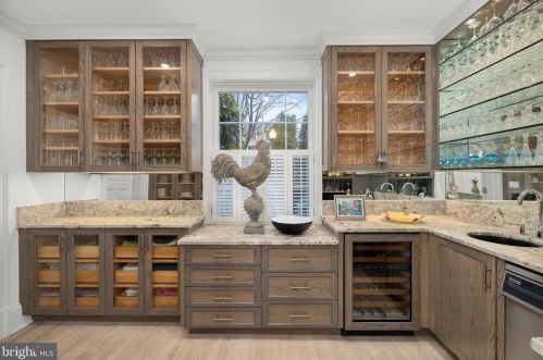 3210 R St, Washington DC  20024-3419 exterior