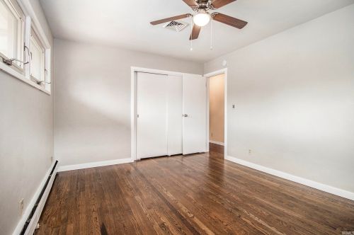 809 12 St, Mishawaka IN 46544-5822 exterior