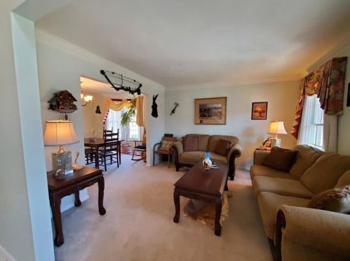 301 Shenandoah Dr, Latrobe PA  15650-2596 exterior