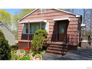170 Voight Ave, Bridgeport, CT 06606-1538
