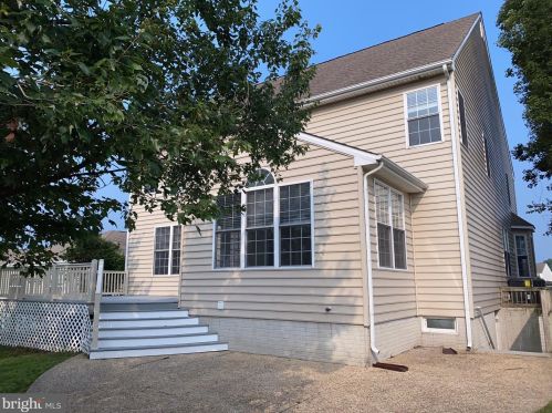 303 Planters Dr, Seaford, DE 19973-7607