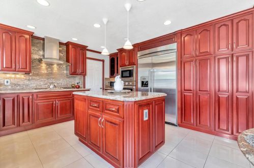 1066 Cross Springs Ct, San Jose CA  95120-1516 exterior