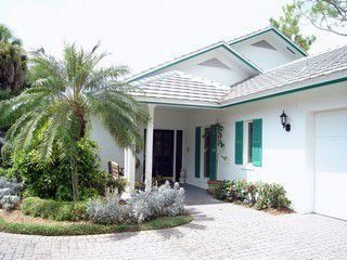 226 Edgemere Way, Naples FL  34105-7102 exterior