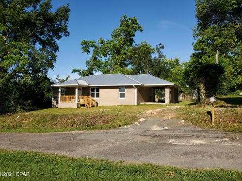 2831 Bertram St, Marianna FL  32448-4802 exterior