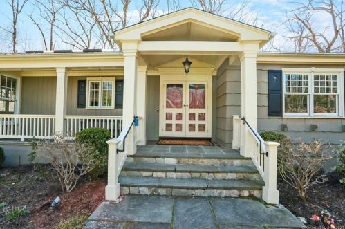 46 Dulan Dr, Stamford, CT 06903-1630