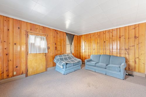 13 Monroe St, Latrobe PA  15650-3146 exterior