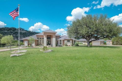127 Bluff Hill Rd, Hunt, TX 78024-3058