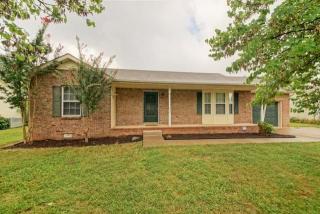 822 Turtle Creek Rd, Clarksville, TN 37043-2454