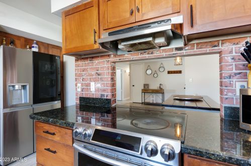 17827 9th Ave, Phoenix AZ  85023-1557 exterior